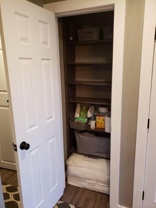 Lake Front Condo 1Bd - Fully Remodeled! Dillon Extérieur photo